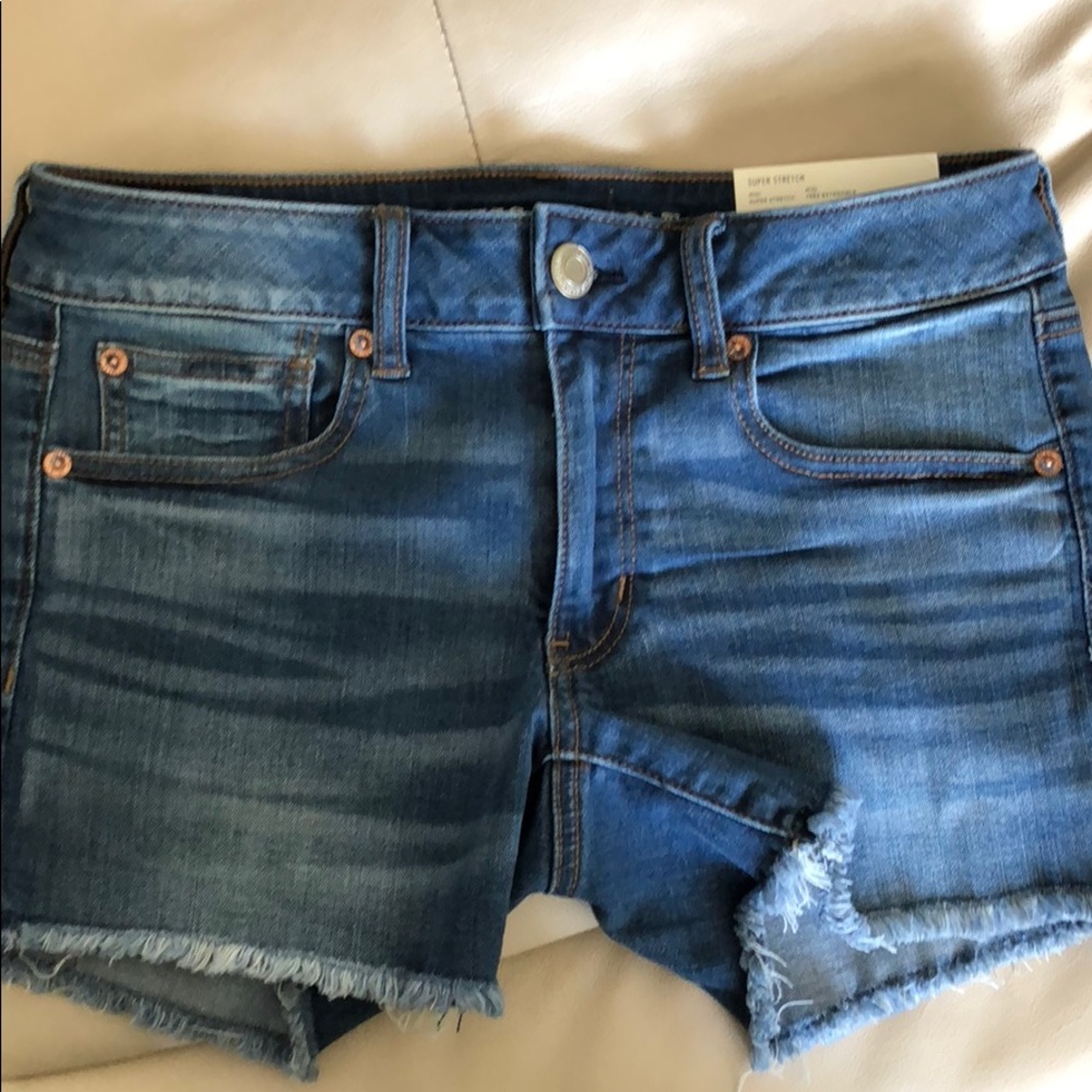 SOLD ! NWT American eagle midi shorts